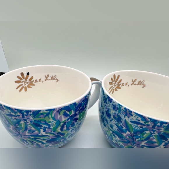 Lilly Pulitzer pair of gorgeous floral mugs - Picture 2 of 9